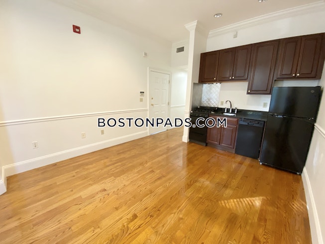 Roxbury Crossing - $2,695 /mo