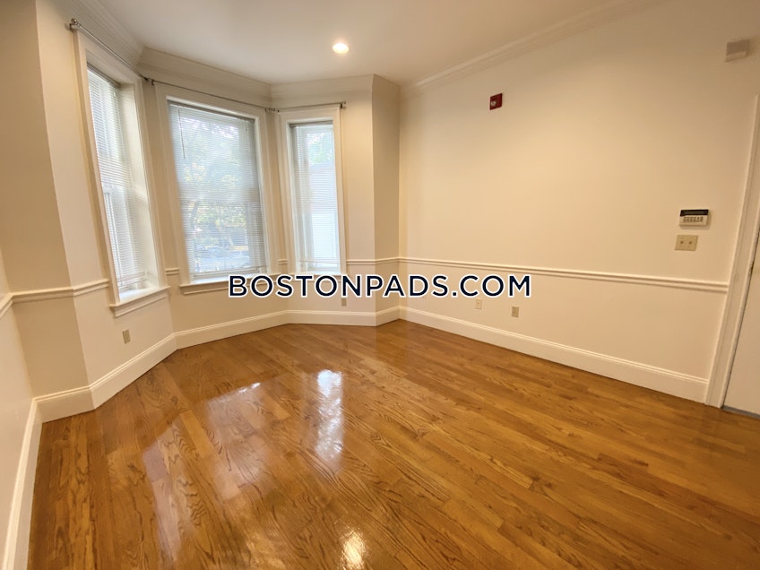 Roxbury Crossing - $2,695 /month