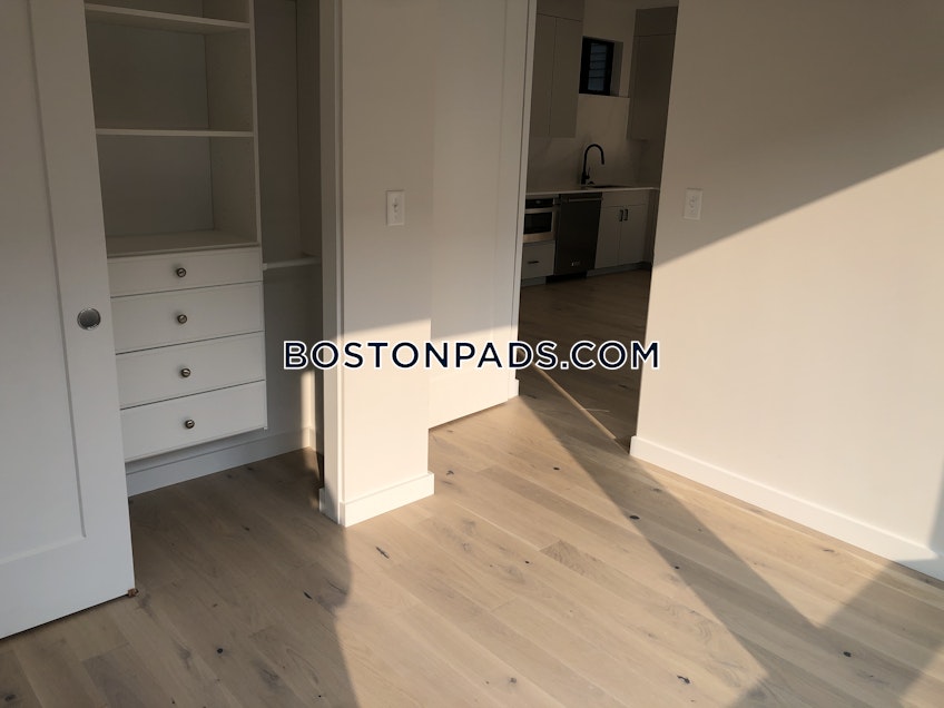 Boston - $4,000 /month