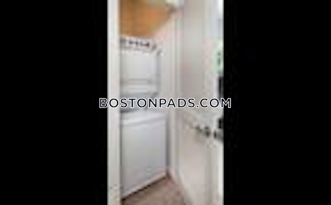 Somerville - $9,935 /mo