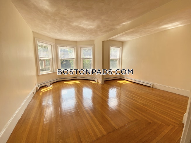 Brookline - $3,500 /mo