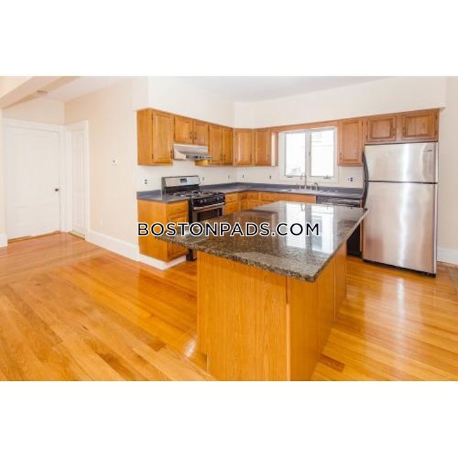 Boston - $4,550 /mo