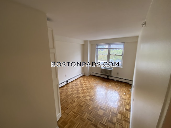 Brookline - $4,400 /mo