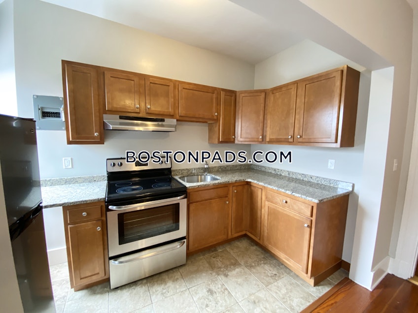 Brookline - $2,400 /month