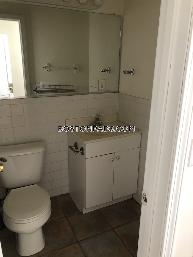 Boston - $2,900+ /mo