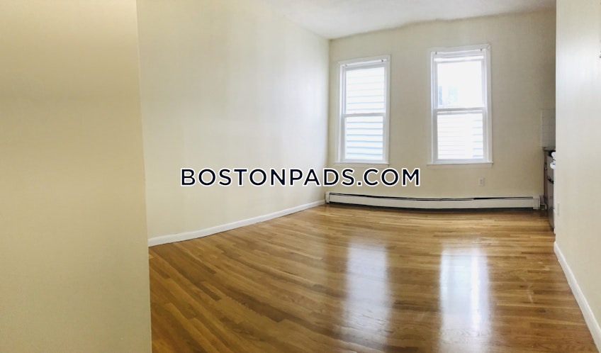 Boston - $1,700 /month