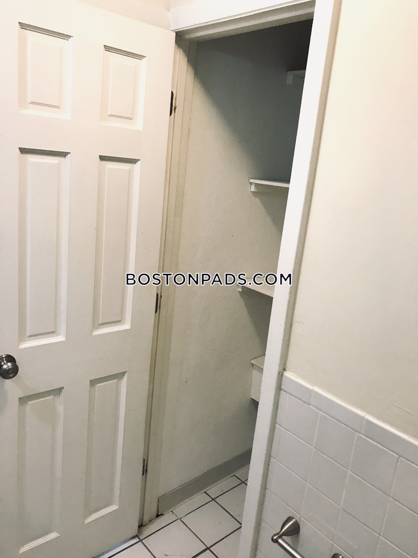 Boston - $1,675 /month