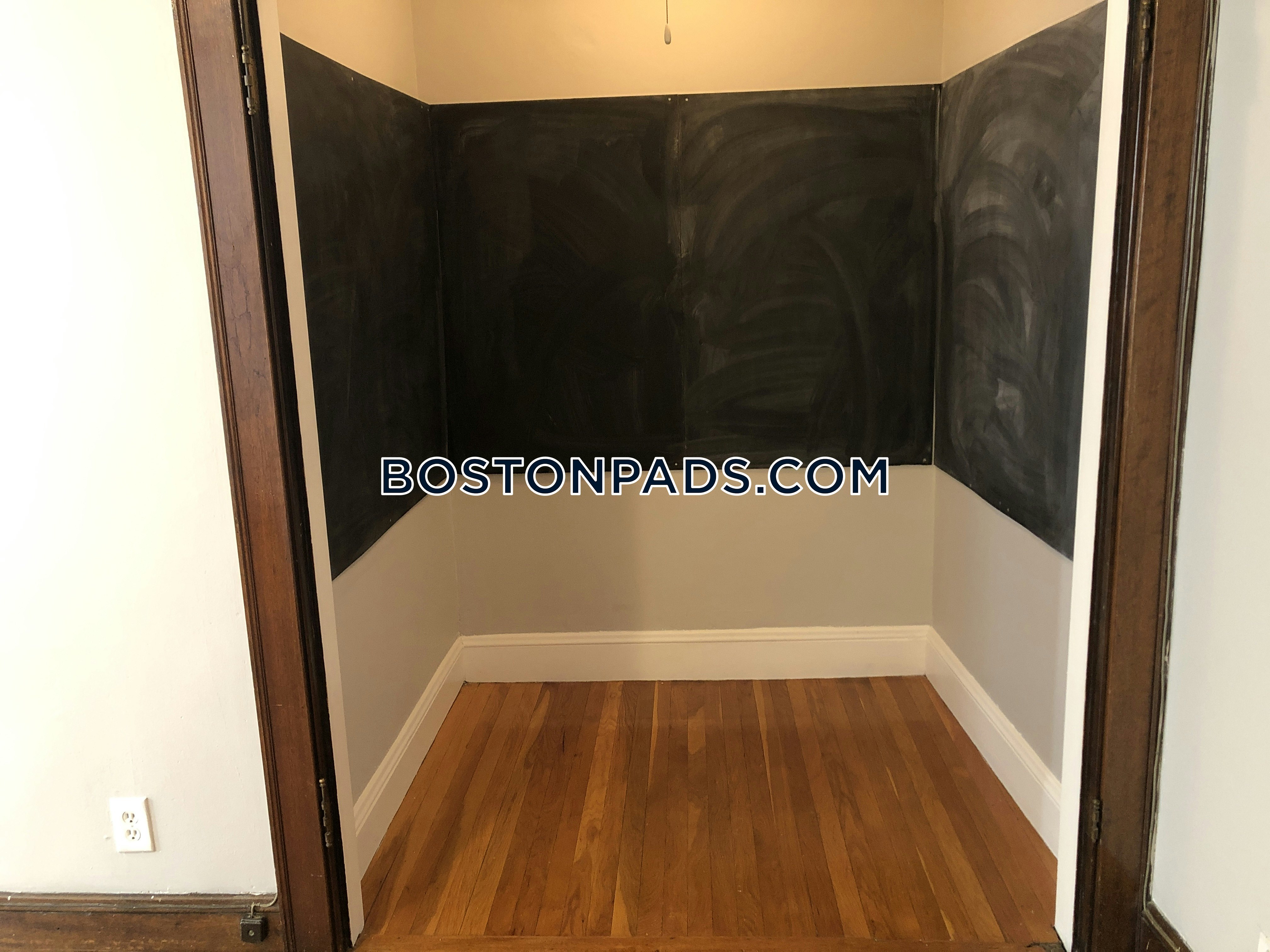 Somerville - $1,600