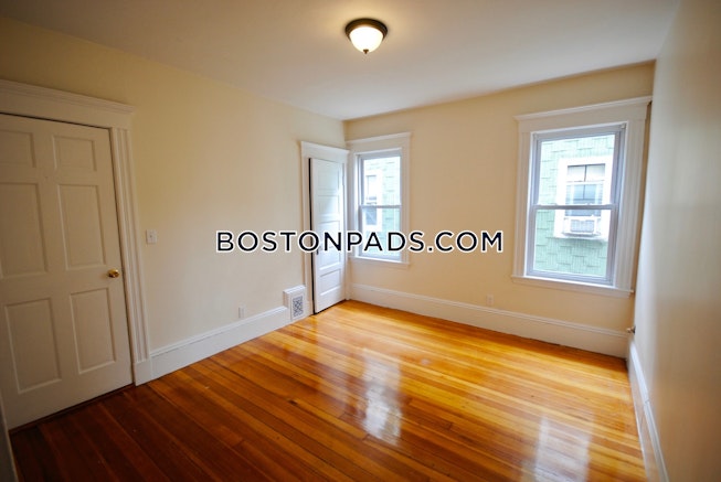 Boston - $3,850 /mo