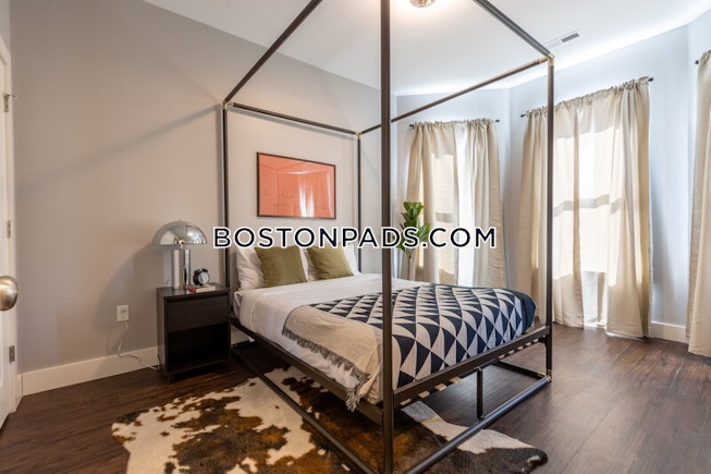 Boston - $6,000 /mo