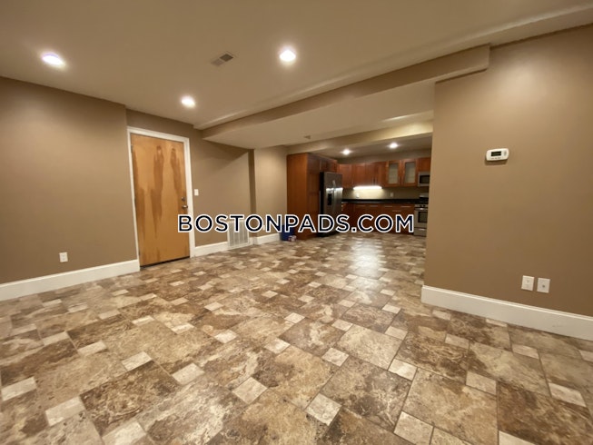 Brookline - $3,750 /mo