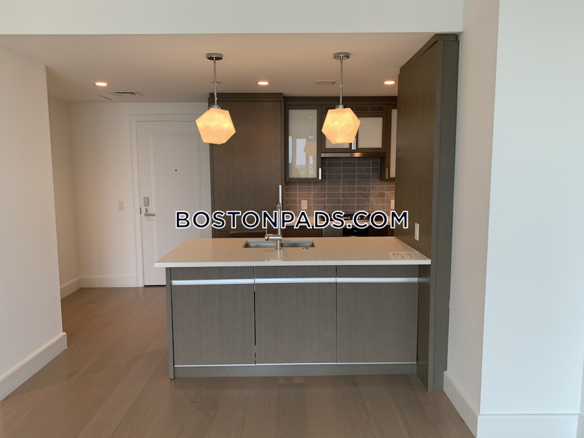 Boston - $4,400 /month