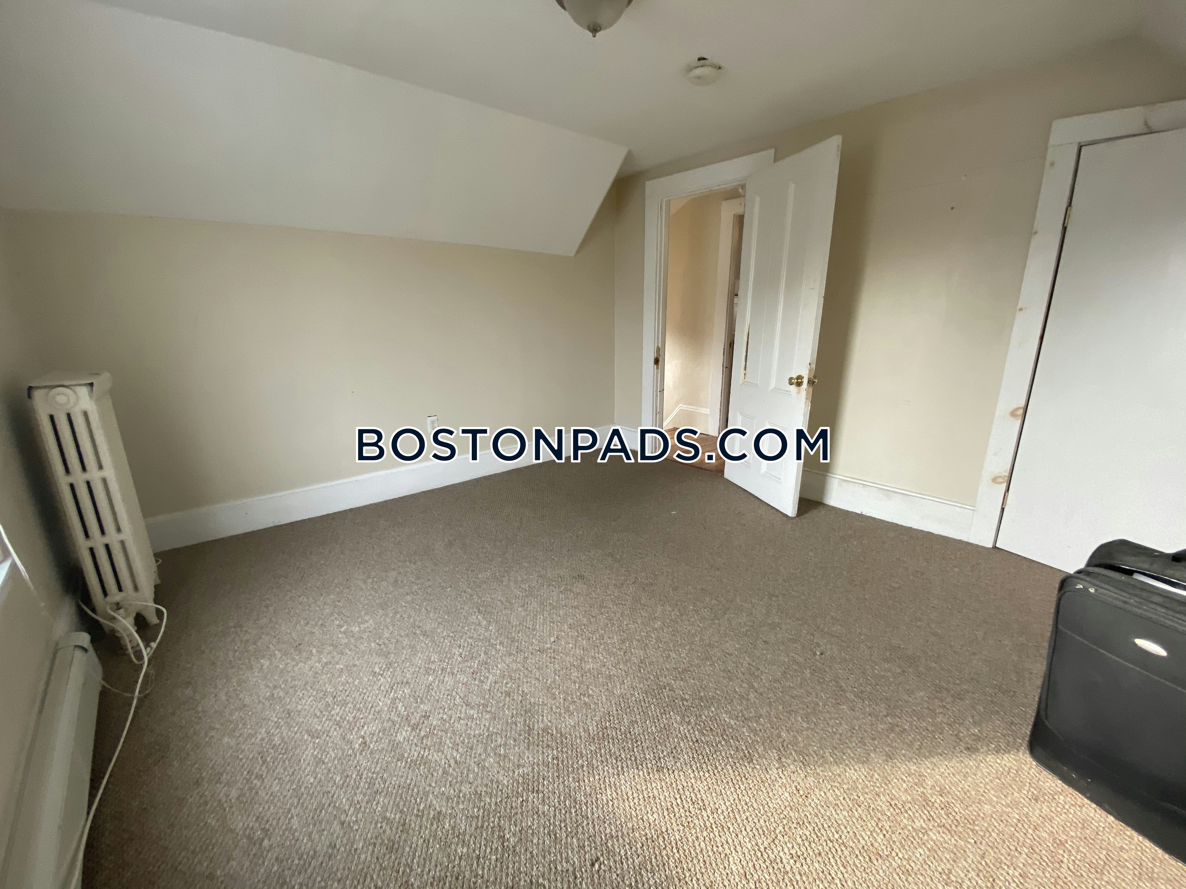 Somerville - $2,600