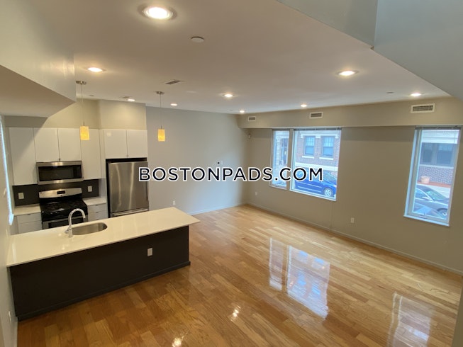 Boston - $6,000 /mo