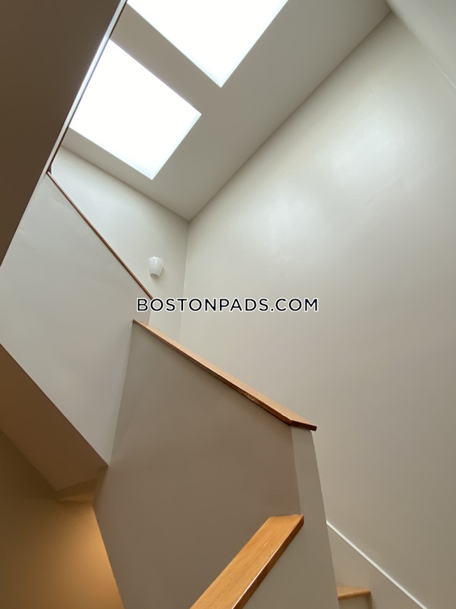 Boston - $6,000 /mo