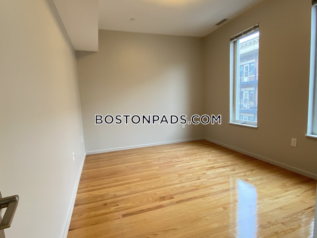 Boston - $6,000 /mo