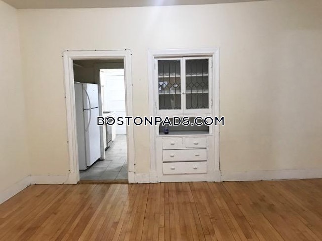 Boston - $5,500 /mo