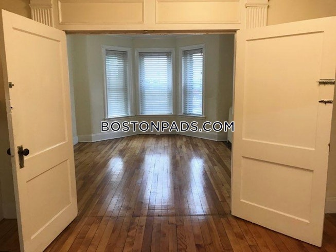 Boston - $5,500 /mo