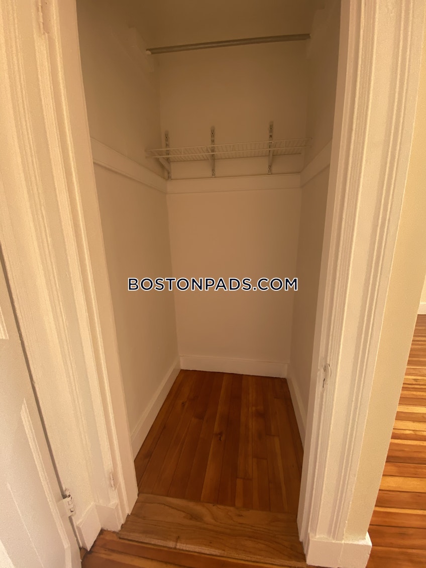 Boston - $6,600 /month