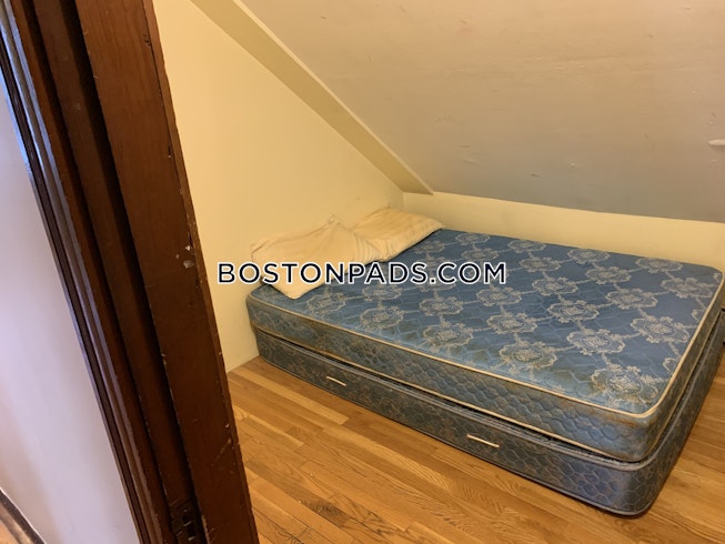 Boston - $2,850 /mo