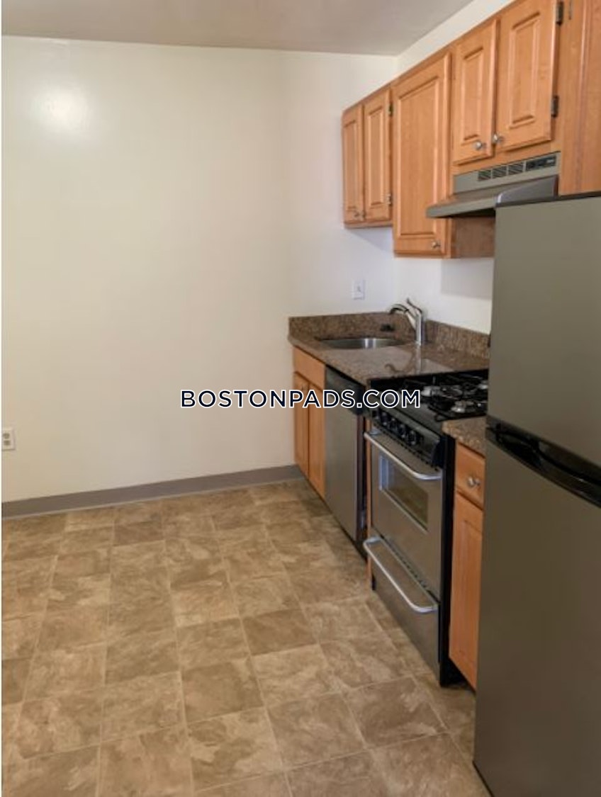 Boston - $2,950 /month