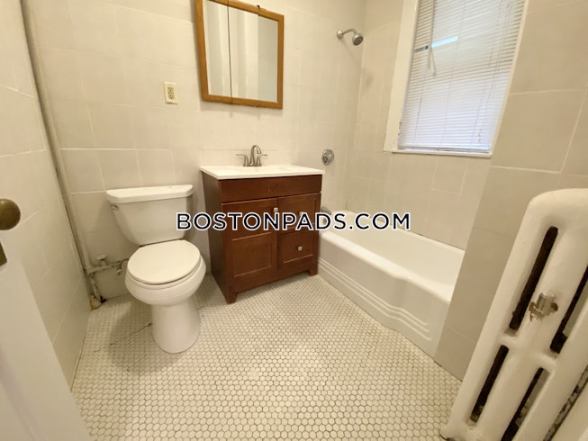 Boston - $2,395 /mo