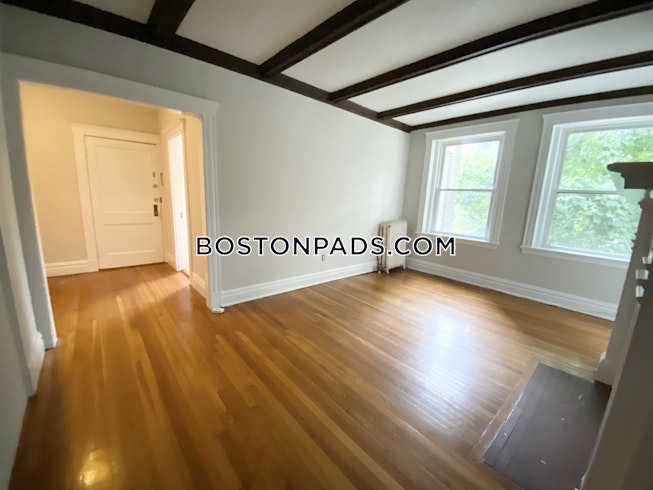 Boston - $2,395 /mo