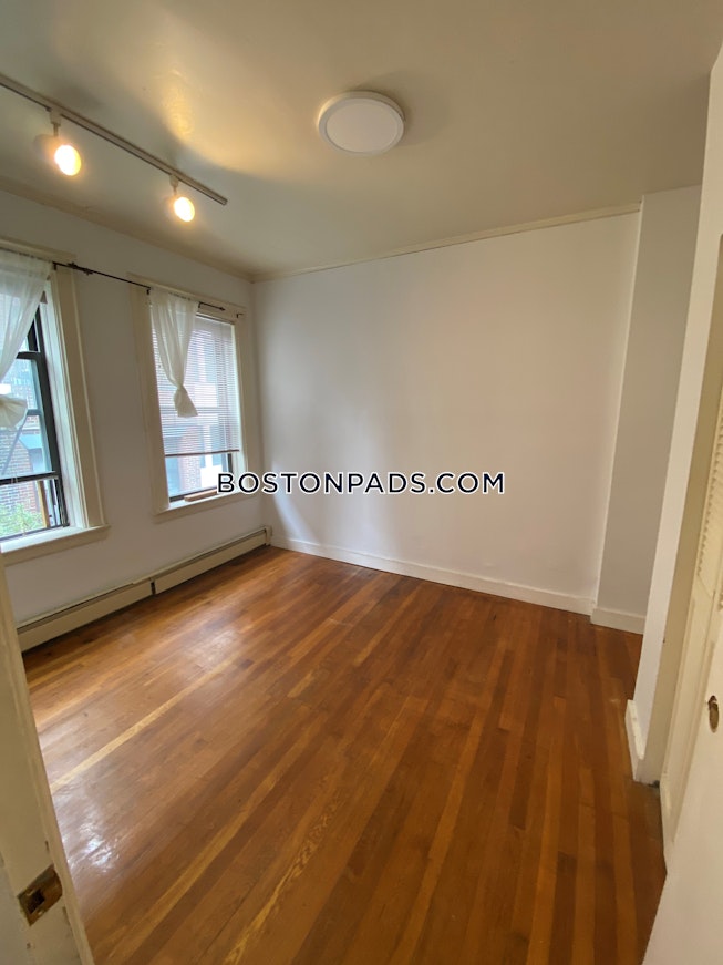 Boston - $3,400 /mo