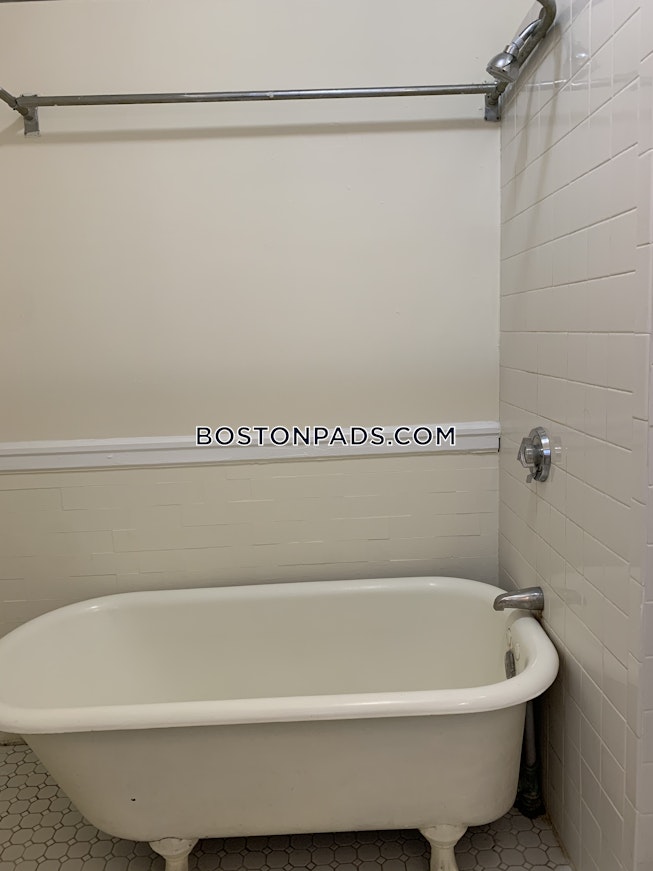 Boston - $1,500 /mo