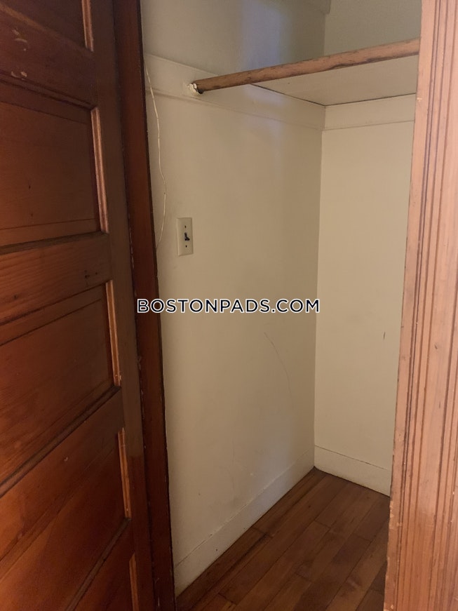 Boston - $3,800 /mo