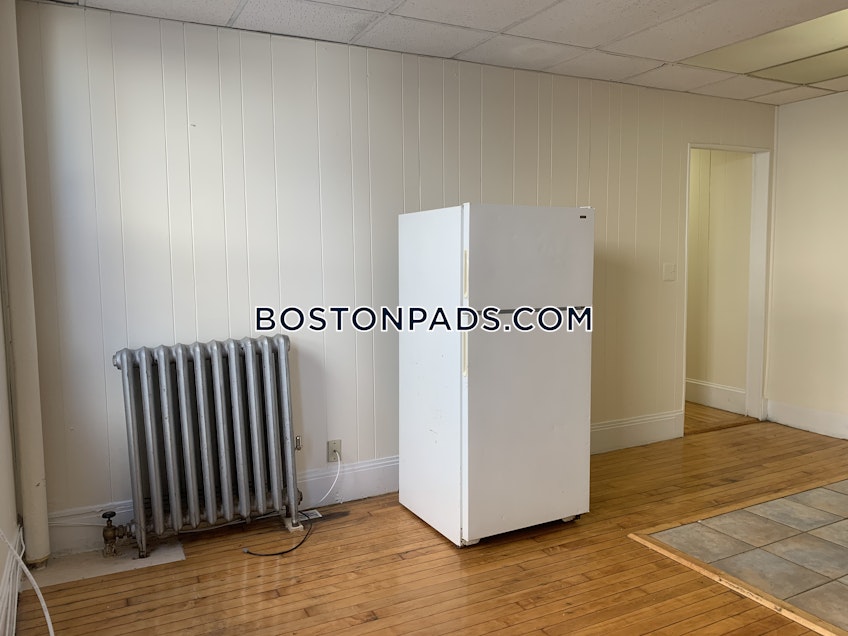 Boston - $2,450 /month