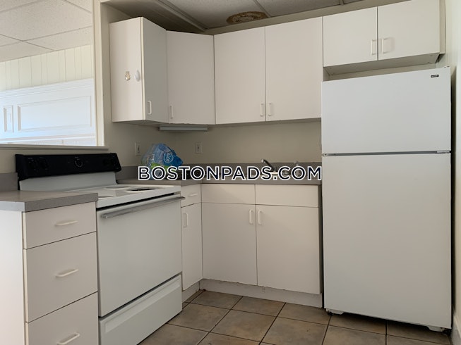 Boston - $2,450 /mo