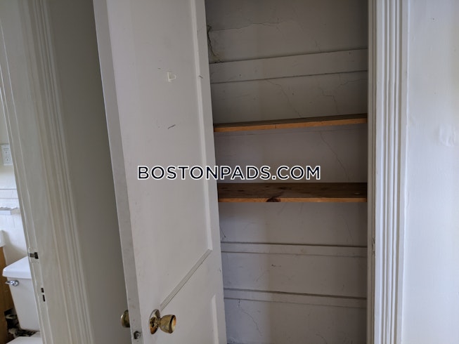 Boston - $2,825 /mo