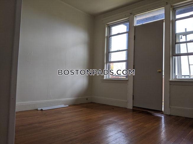 Boston - $2,825 /mo