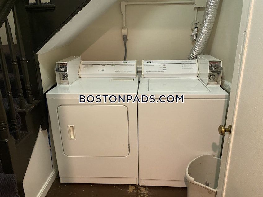 Boston - $2,800 /month