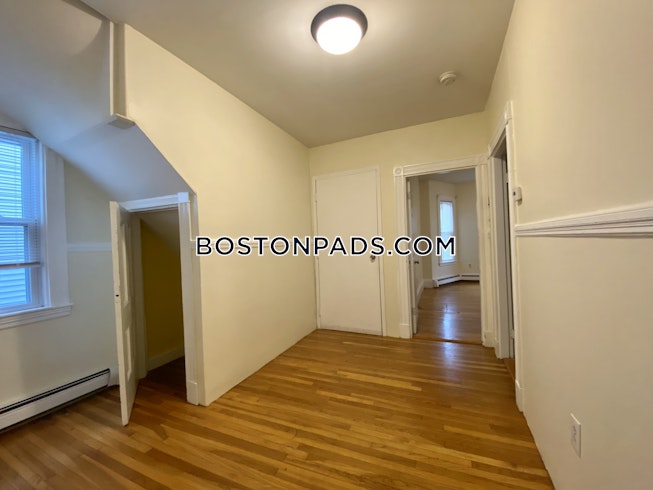 Somerville - $2,100 /mo