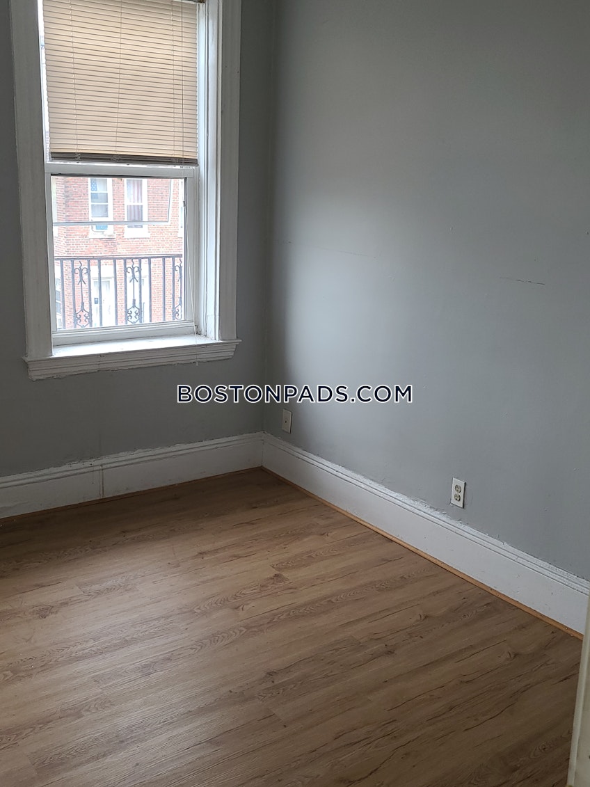 Boston - $2,000 /month