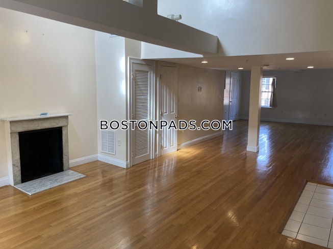 Boston - $3,900 /mo