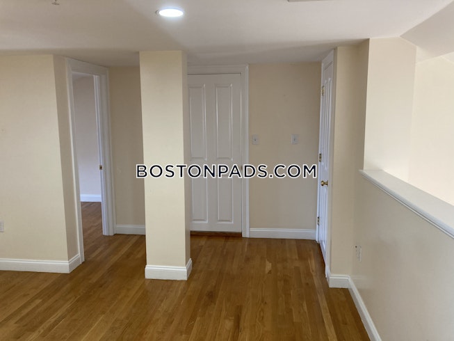 Boston - $3,900 /mo