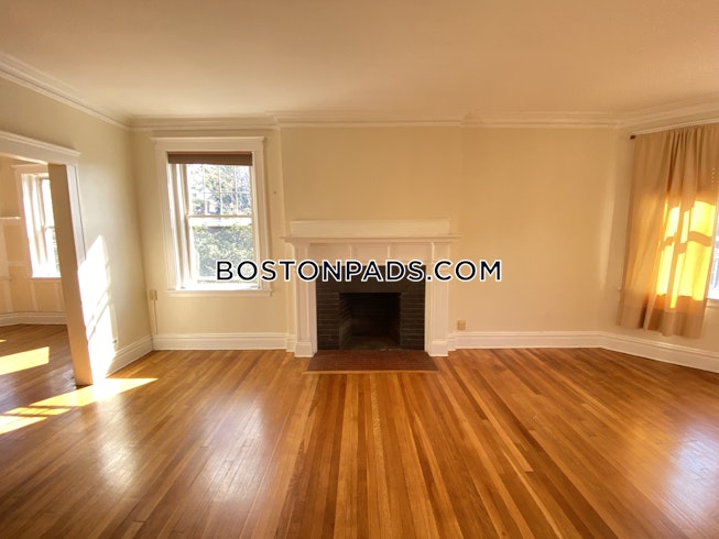 Brookline - $3,500 /mo