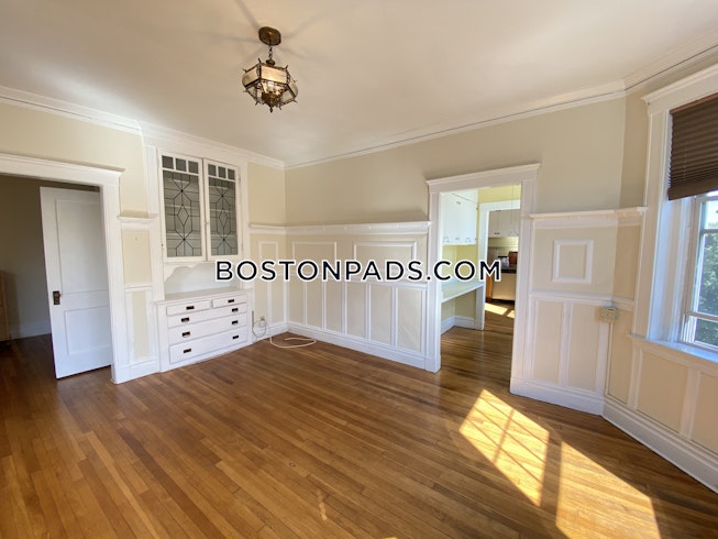 Brookline - $3,500 /mo