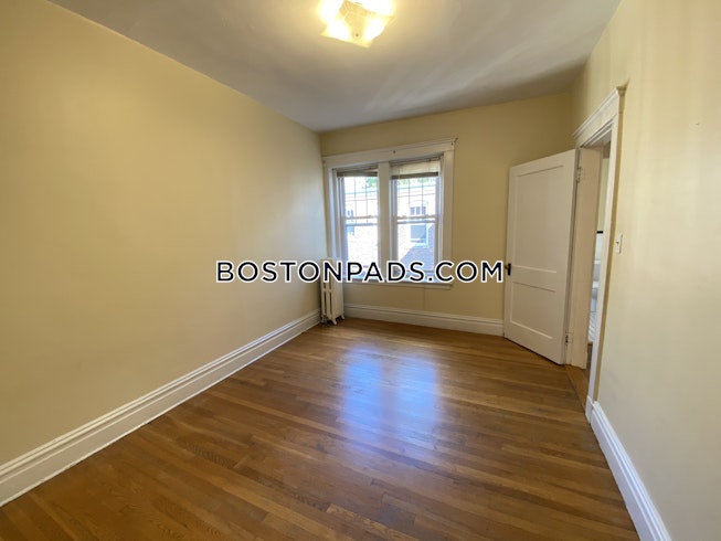 Brookline - $3,500 /mo