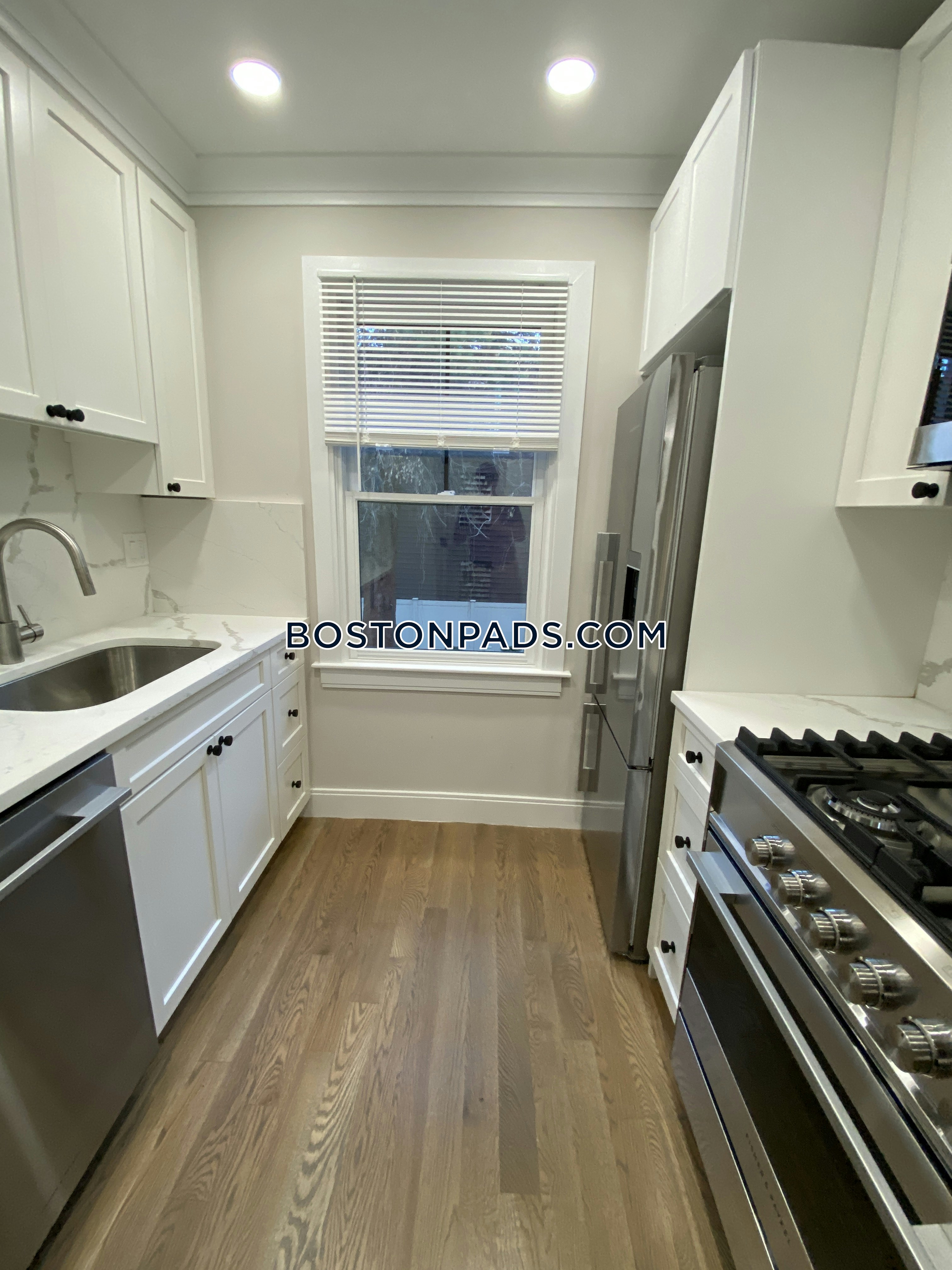 Cambridge - $3,695