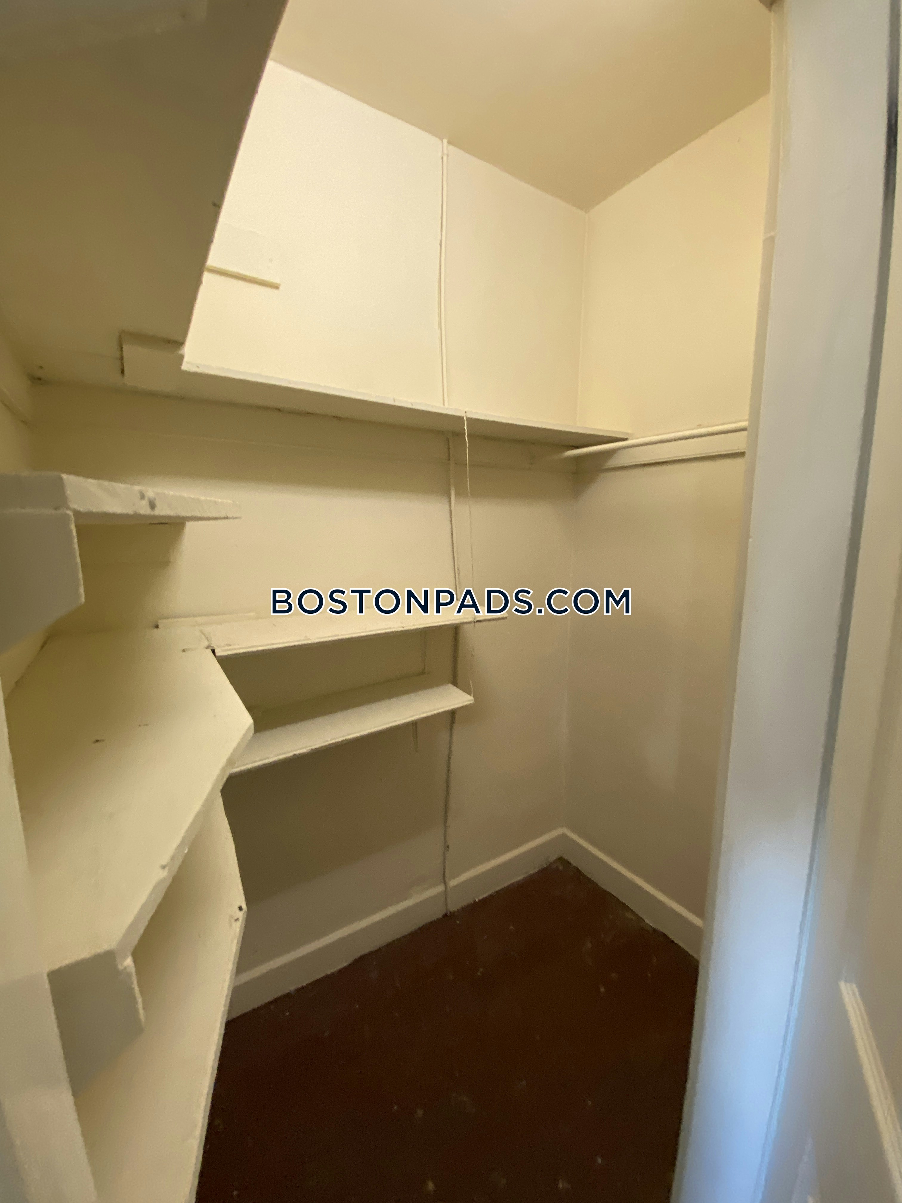 Boston - $3,075