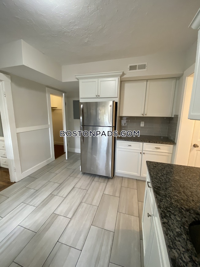 Boston - $3,075 /mo