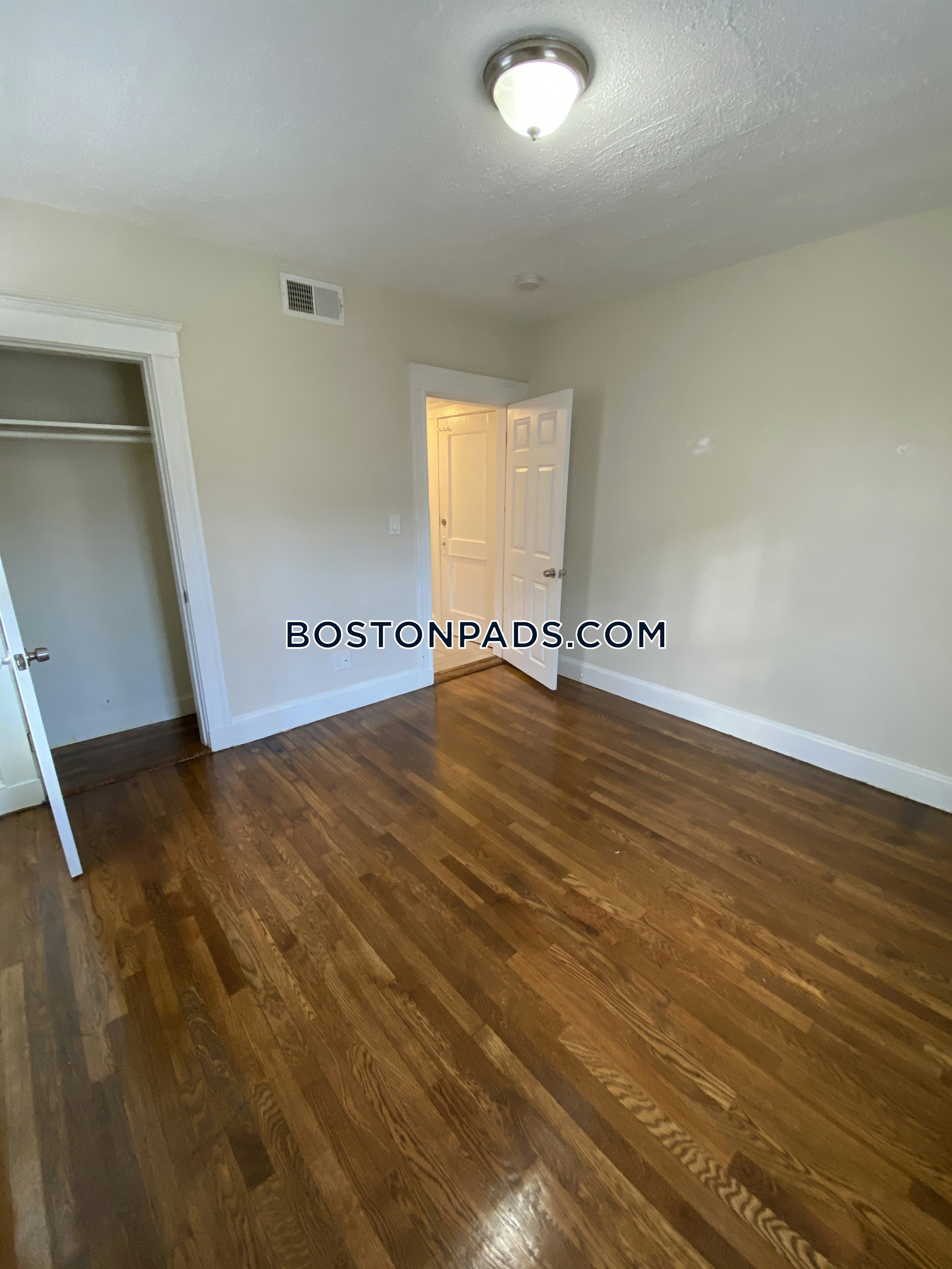 Boston - $3,075