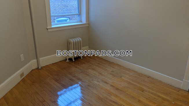 Brookline - $3,525 /mo