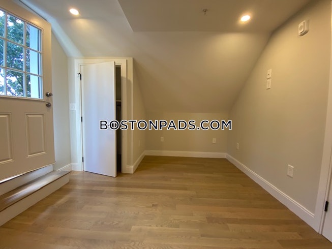 Boston - $3,800 /mo