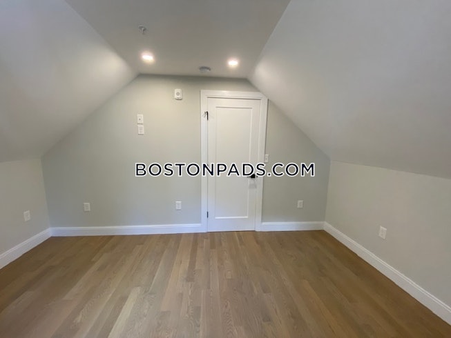 Boston - $3,800 /mo