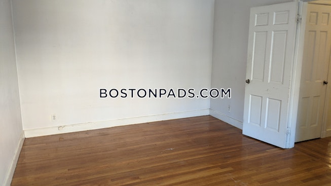 Brookline - $2,350 /mo